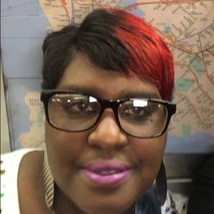 Meet your Posher, Vicky